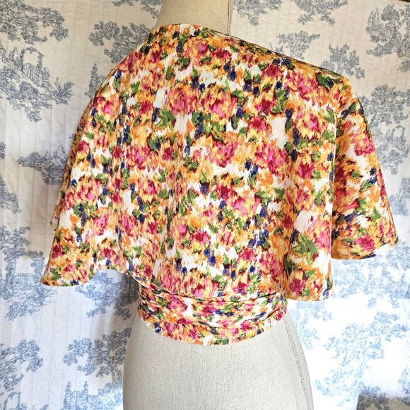 Size S to M Wide Collar Wrap Blouse Watercolor New - Picture 10 of 13